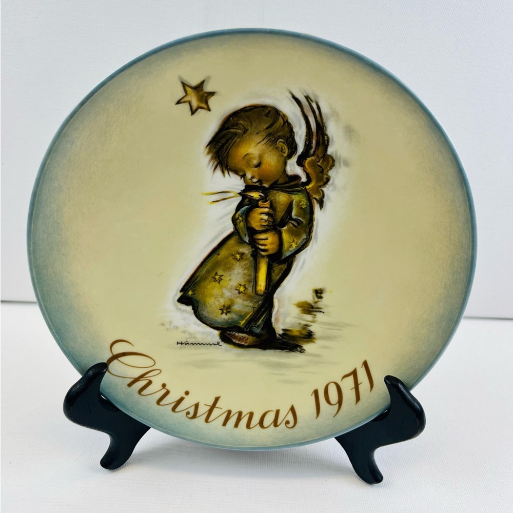 Hummel Limited First Edition Collector Series 1971 Christmas Plate